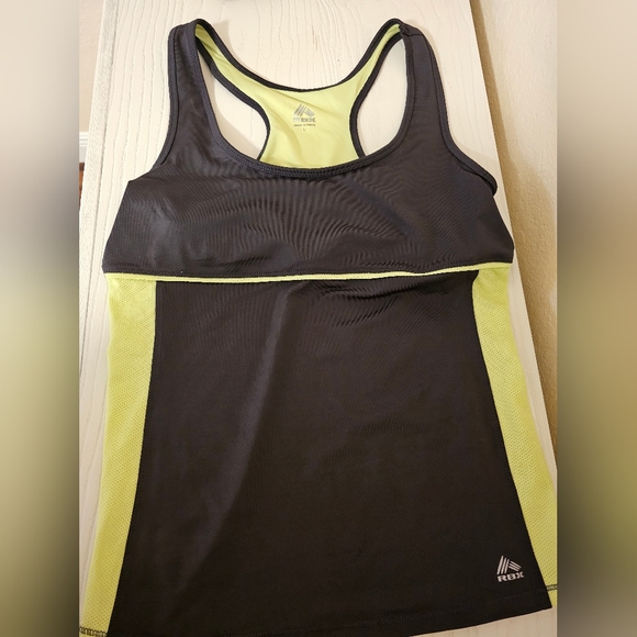 RBX Active Sz.L. Sleeveless Racer Back Top With built-in bra. - Picture 10 of 10